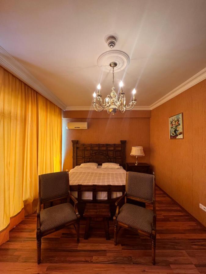Bagrati 1003 Hotell Kutaisi Exteriör bild
