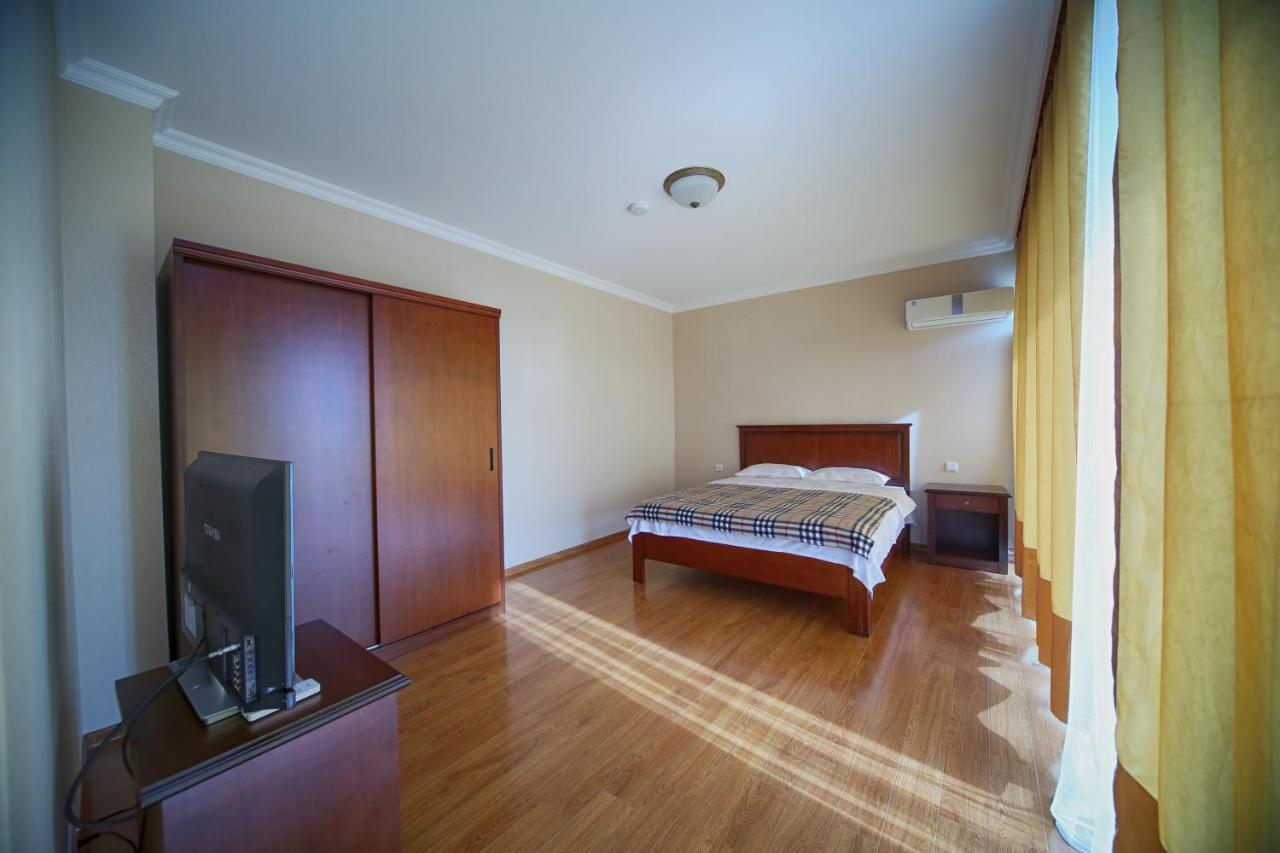 Bagrati 1003 Hotell Kutaisi Exteriör bild