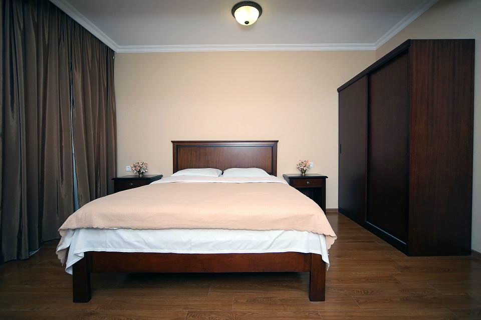 Bagrati 1003 Hotell Kutaisi Exteriör bild